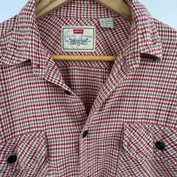 Authentic Vintage Levi’s men’s red plaid button-up cotton shirt Size large - Picture 1 of 9